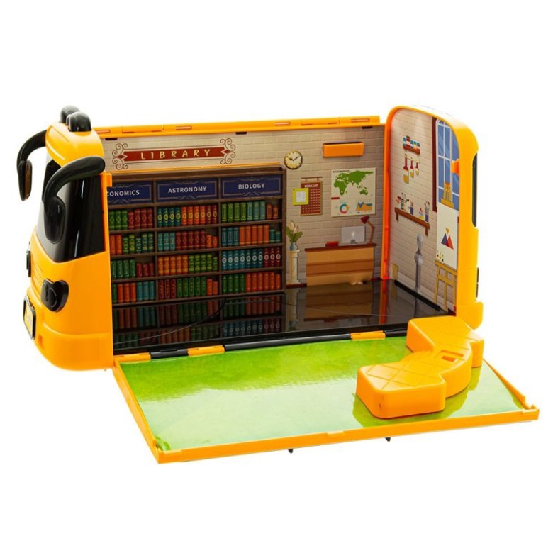Wnętrze autobusu szkolnego Koala Kids – mini klasa z biblioteką i wyposażeniem do zabawy w szkołę
